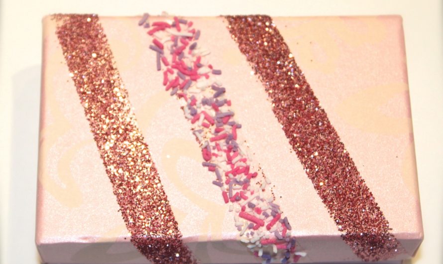 Glitter & Sprinkles + Double Sided Tape = Fun Gift Wrapping Idea! – Jenni