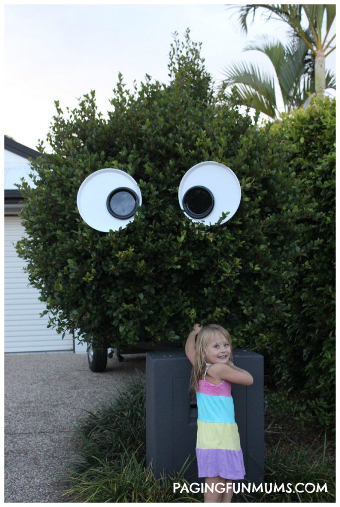 DIY Giant Googly Eyes