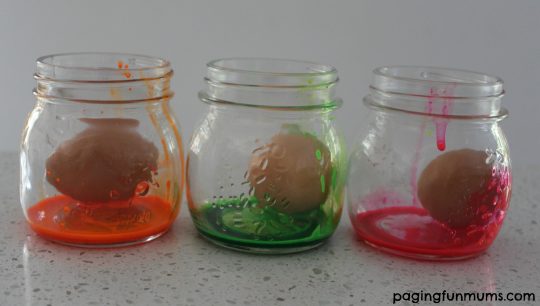 Bouncy Glowing Eggs Liquid