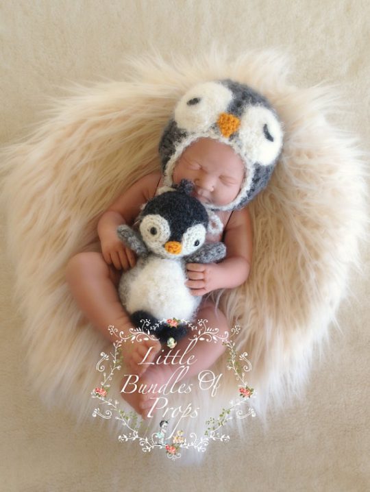 Penguin baby prop set