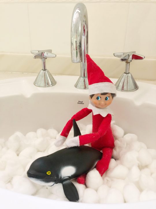 Last Minute Elf on the Shelf Ideas that are awesome - Paging Fun Mums